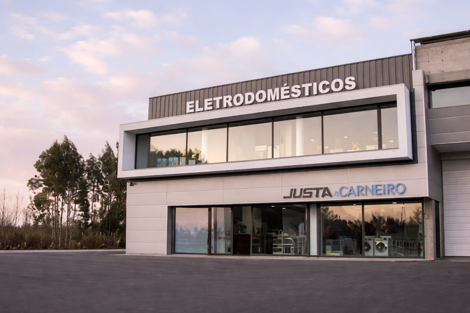 Justa & Carneiro — loja de eletrodomésticos em Paços de Ferreira